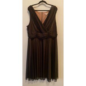 Catherine's Black Chiffon Sleeveless Dress Ruched Waist V-Neck Size 24